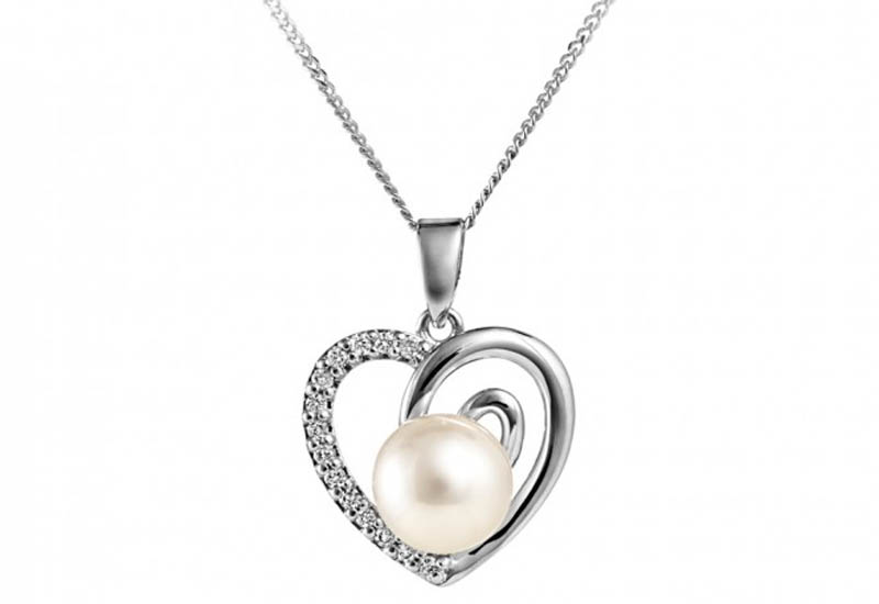 Swag discloses top three bridal designs for 2014